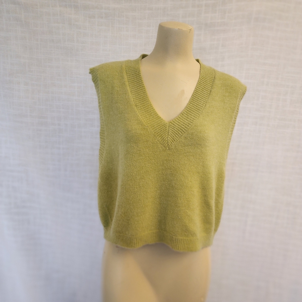 Funky Unbranded W L Boho Chic Lime knit V Neck Vest Unknown Fibers A401